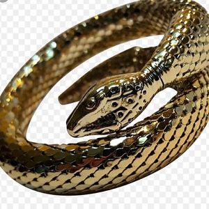 Vintage whiting and Davis cromesh snake